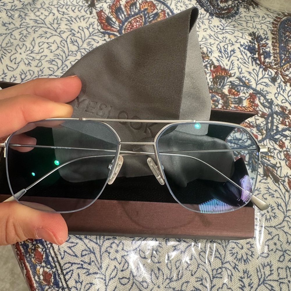 YESLOOK Stylish Blue Aviator Sunglasses never worn - Picture 3 of 12